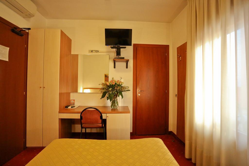 Hotel Due Ragni Villorba Buitenkant foto