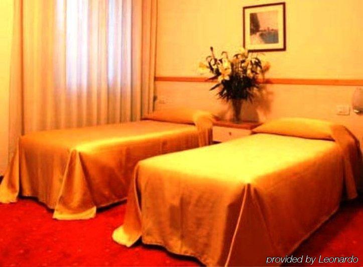 Hotel Due Ragni Villorba Buitenkant foto